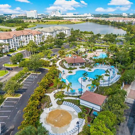 The Epic London Vista Cay Orlando Next To The Club Apartment Bagian luar foto