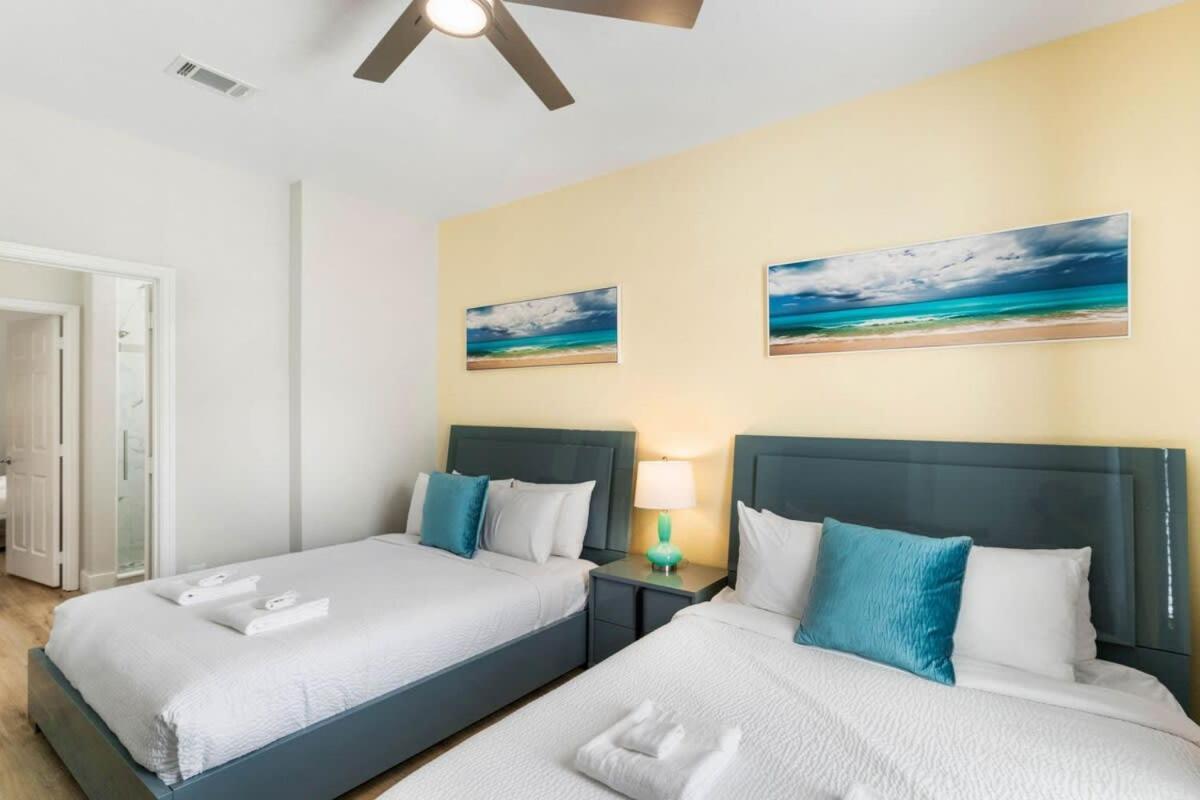The Epic London Vista Cay Orlando Next To The Club Apartment Bagian luar foto