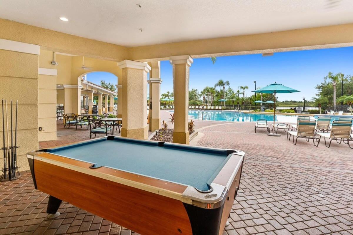 The Epic London Vista Cay Orlando Next To The Club Apartment Bagian luar foto