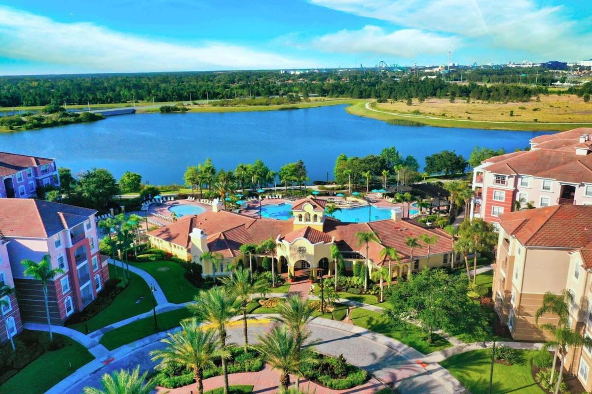 The Epic London Vista Cay Orlando Next To The Club Apartment Bagian luar foto