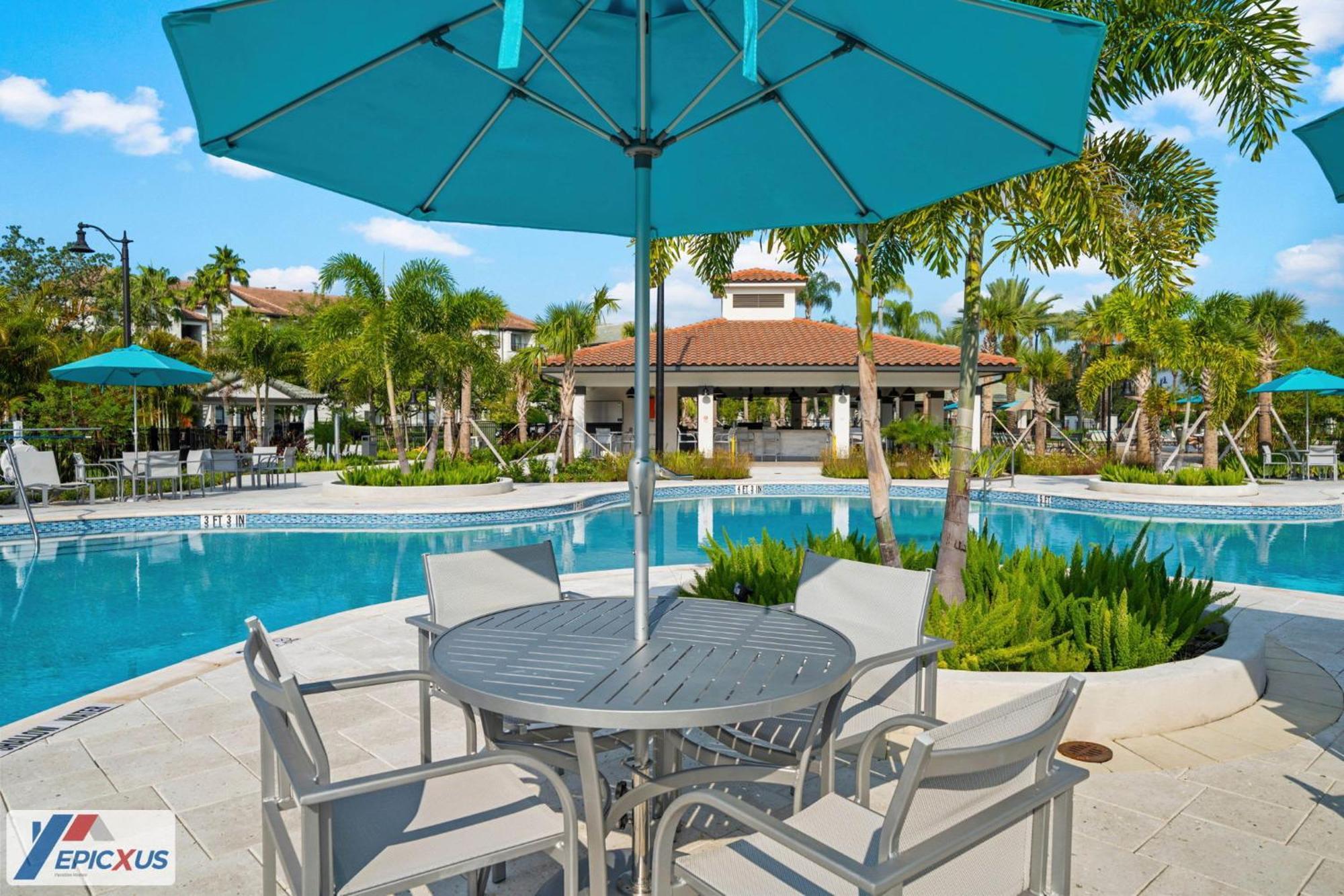The Epic London Vista Cay Orlando Next To The Club Apartment Bagian luar foto
