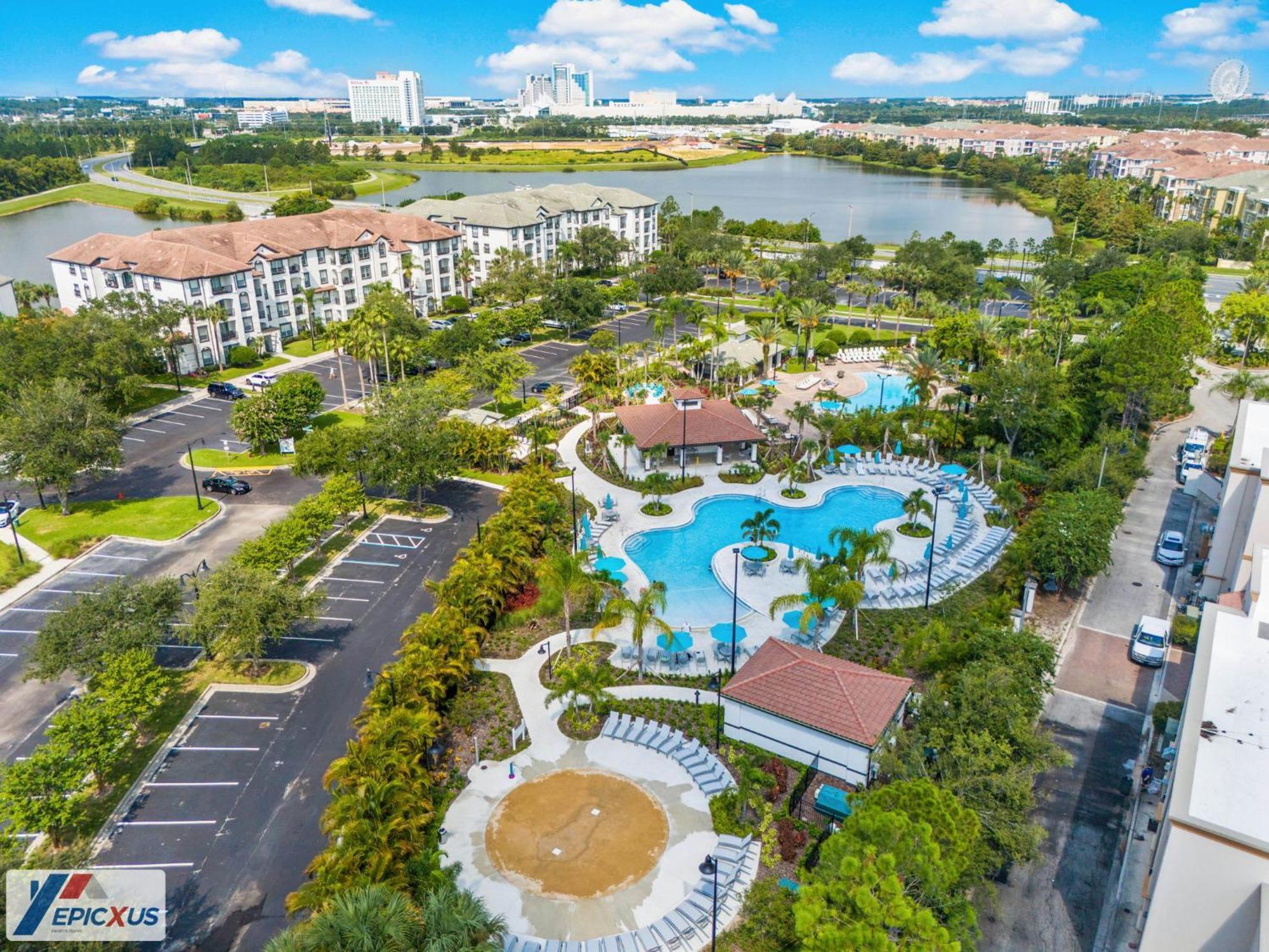 The Epic London Vista Cay Orlando Next To The Club Apartment Bagian luar foto